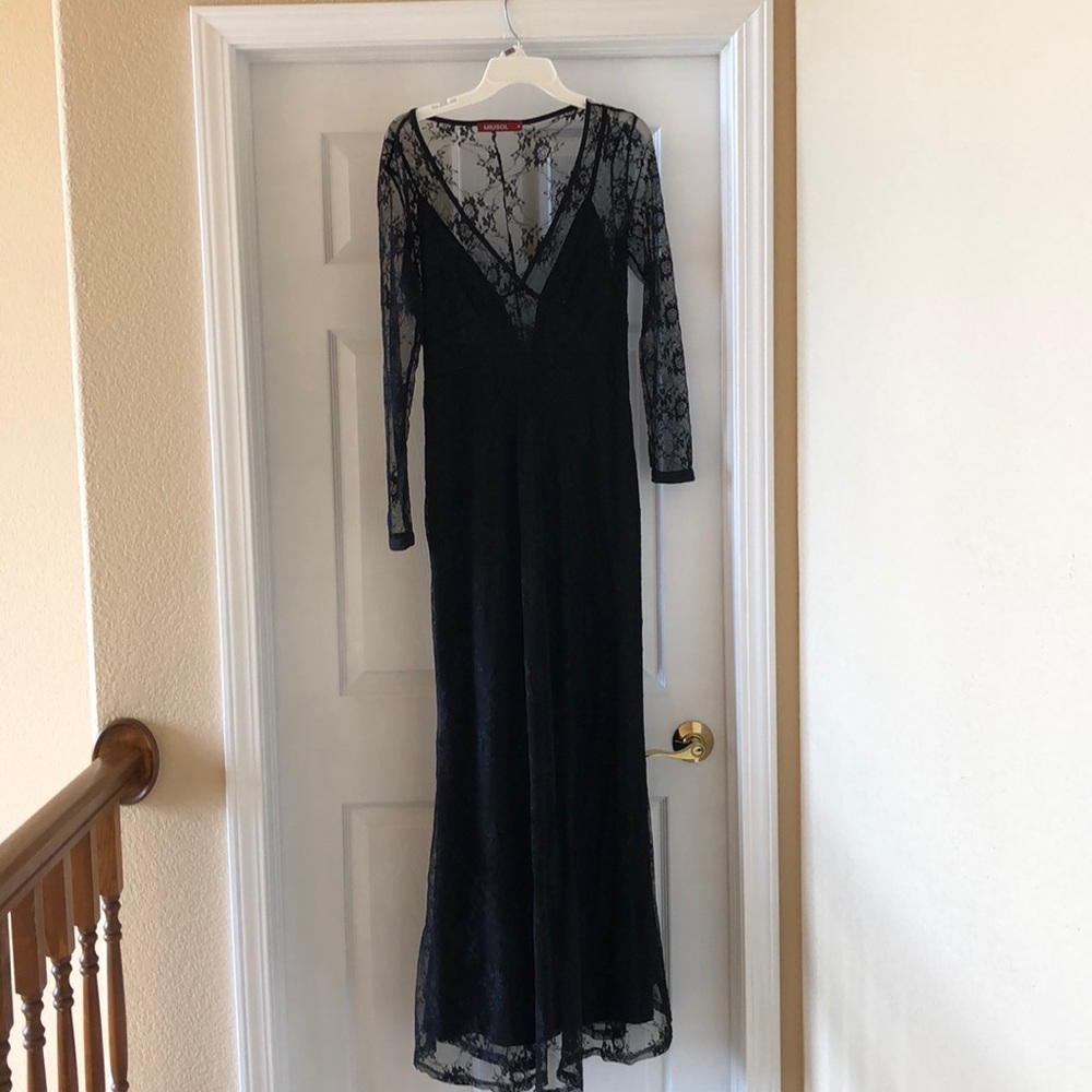 Beautiful black lace evening gown/ full slip.
